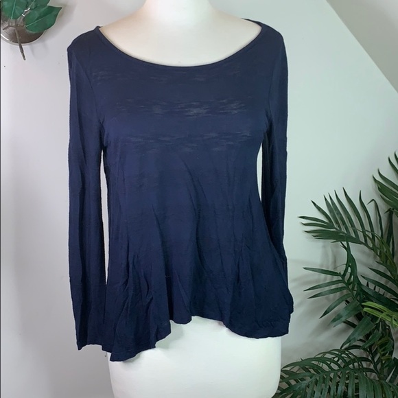 Tahari Tops - Tahari Burn Out Navy Top S 🧜🏻‍♀️
